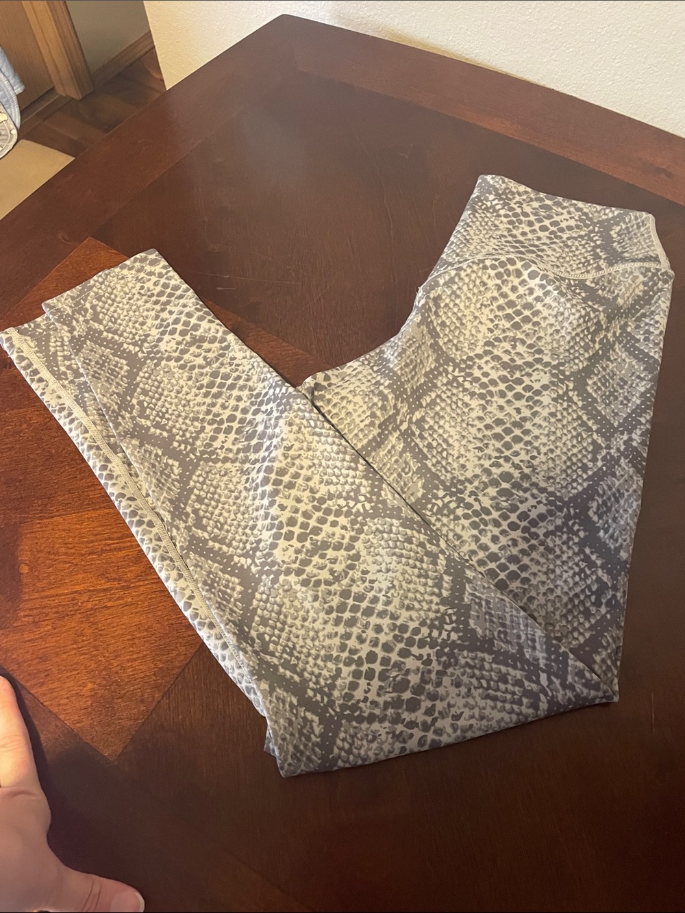 Balance athletica Gray and Cream Snake-Pattern Leggings